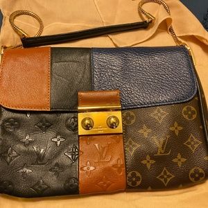 Louis Vuitton Monogram Blox Pochette